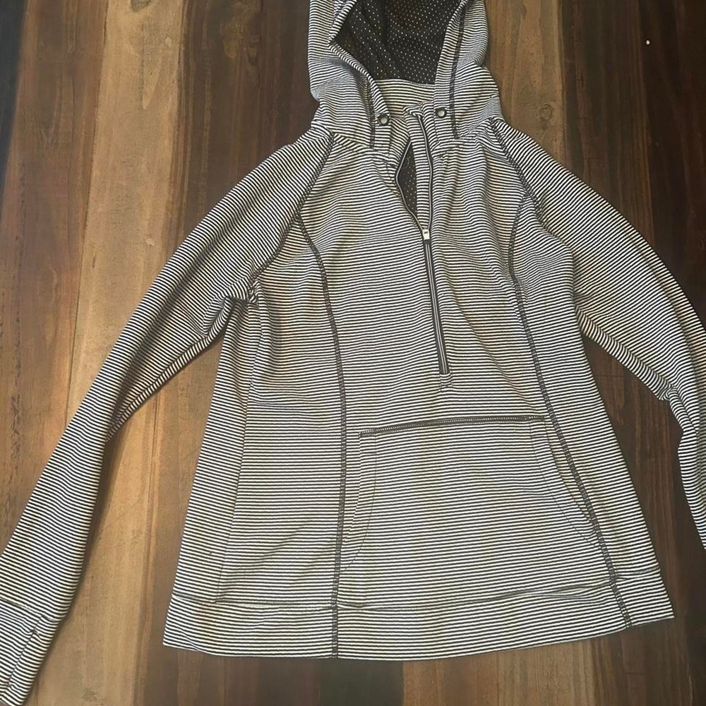 White and black stripped hoodie